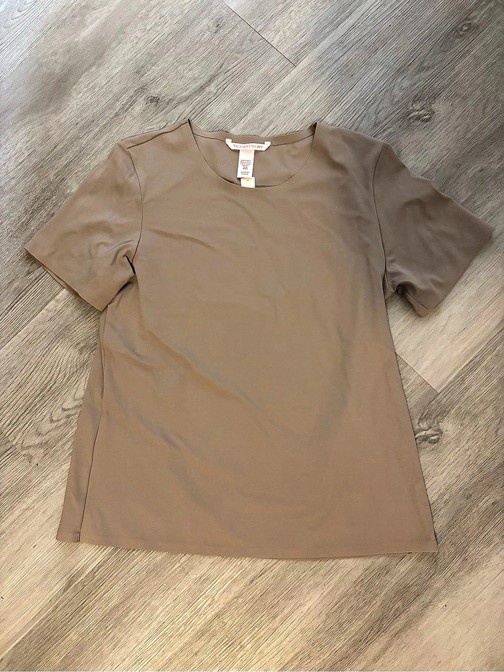 Victoria's Secret Smooth Seamless Tee Short Sleeve Tan XL